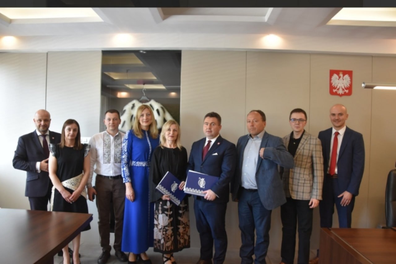 Підписання договору про співпрацю між закладами вищої освіти