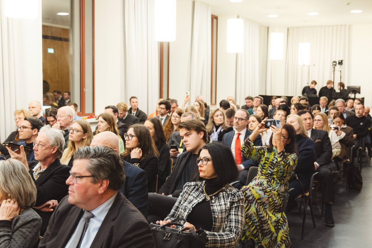 Академія посилює міжнародні зв’язки