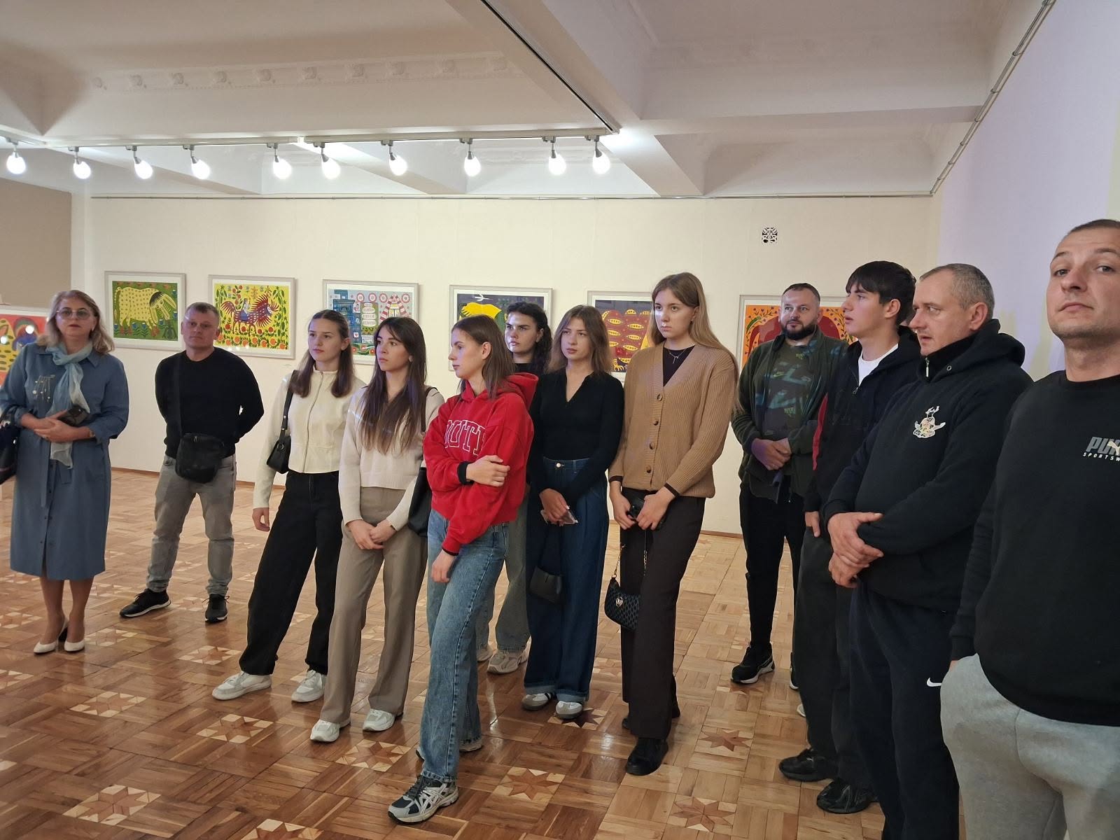 Казковий світ, дивовижні звірі, неймовірної краси квіти, картини побуту українців – все це «Світ Марії Примаченко»